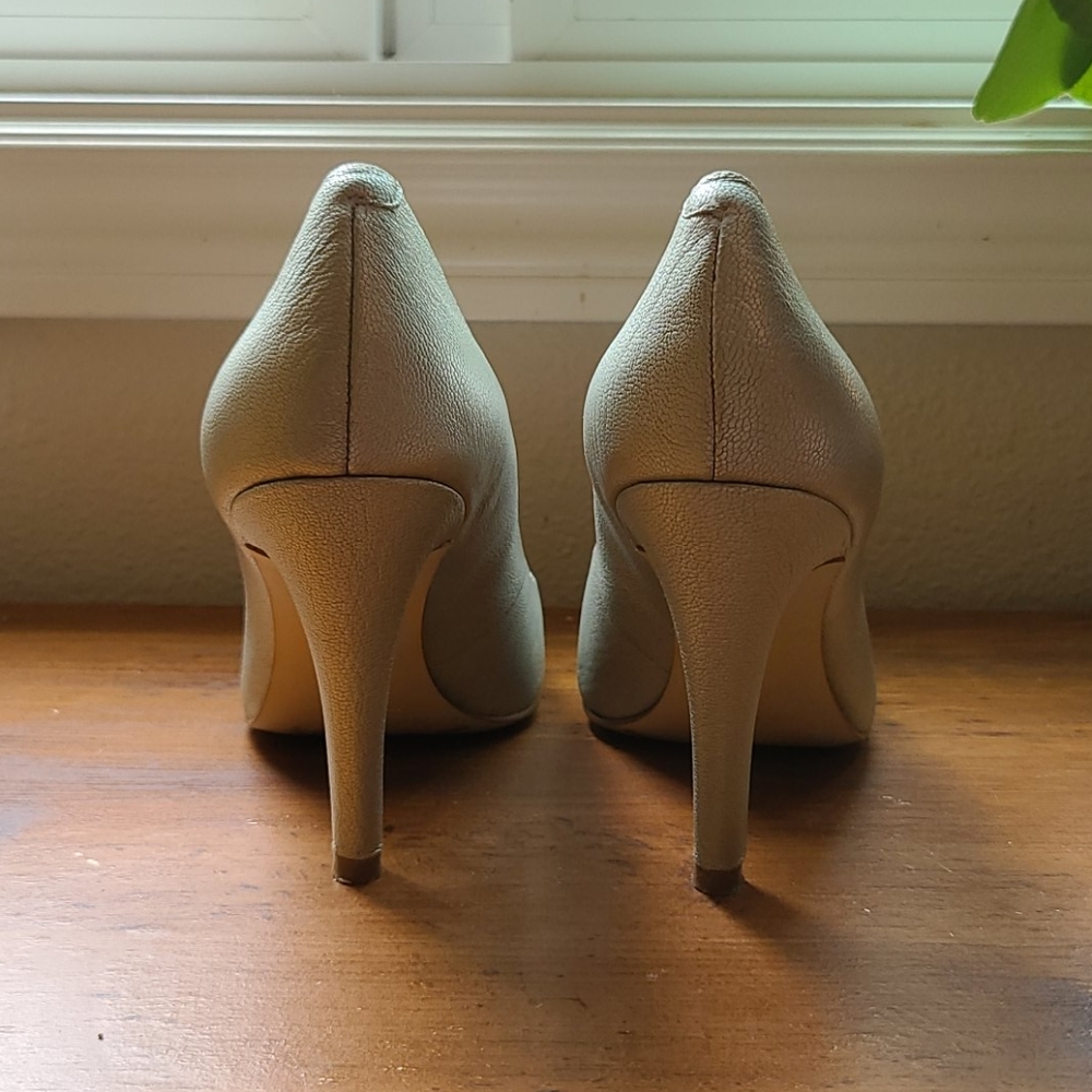 Silver pumps - Picture 5 of 8